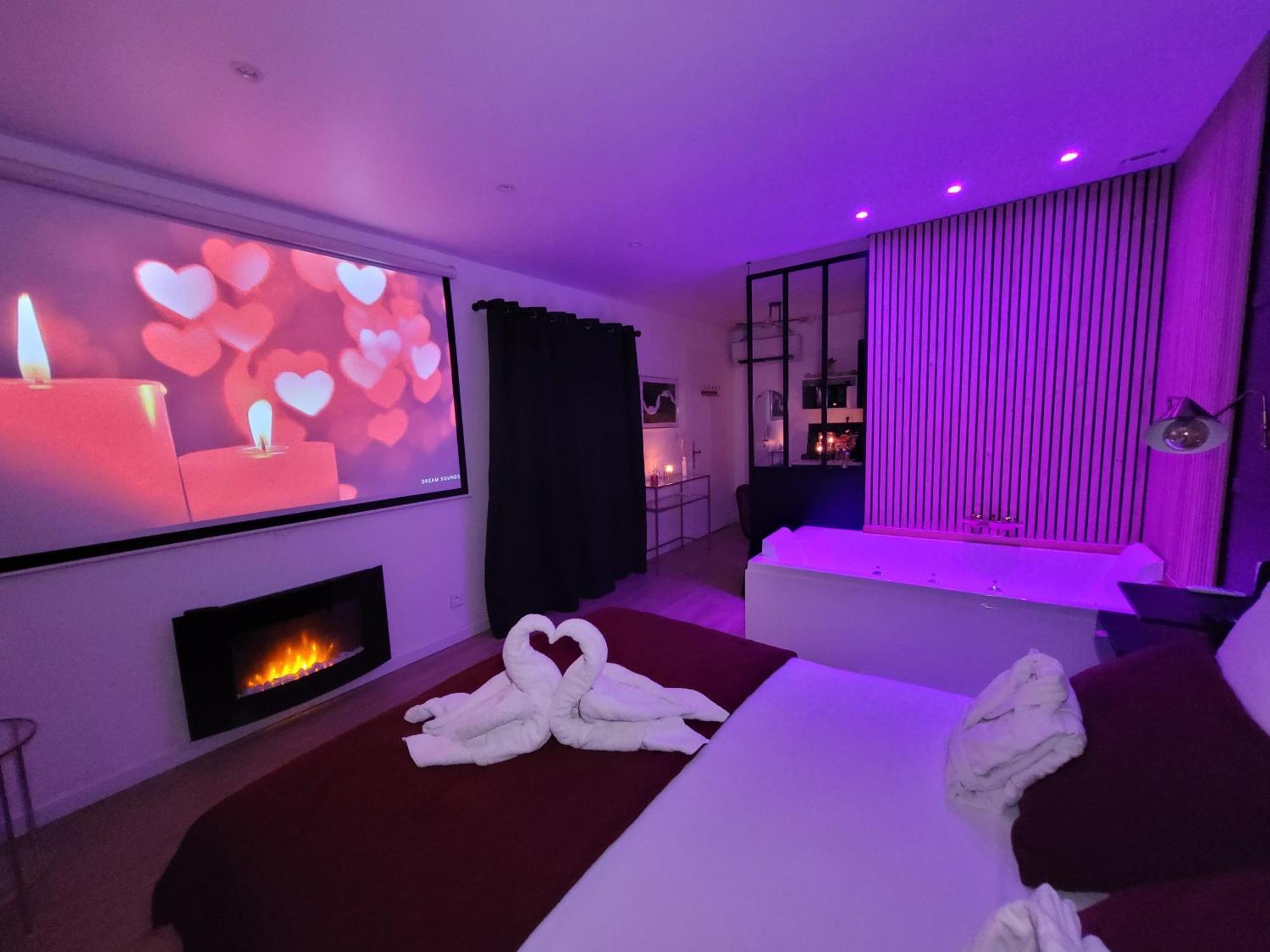 Nuit D'Evasion Love Room Avec Baignoire Balneotherapie Toulon Exterior foto
